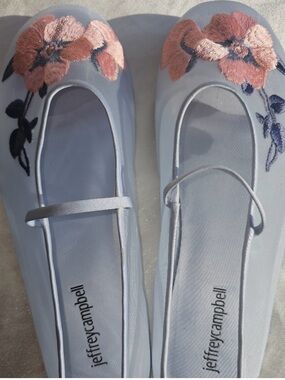 Jeffrey Campbell Swan Flower Mesh Flats Size 9